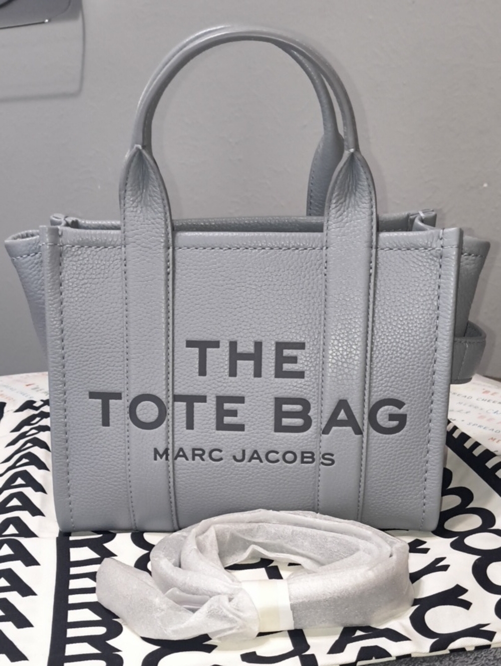 Marc Jacobs Wolf 🐺 Gray Pebbled small Leather Tote Bag